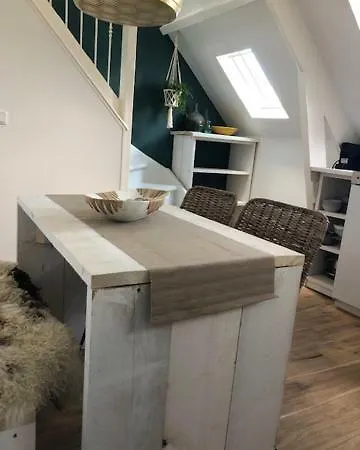 Jade's Sleep Boutique Bed & Breakfast
